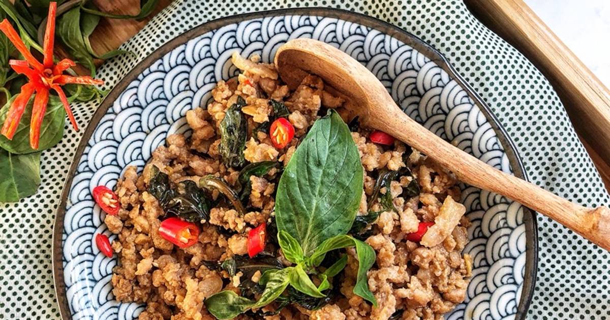 Pad kra pao Thịt lợn xào lá húng quế