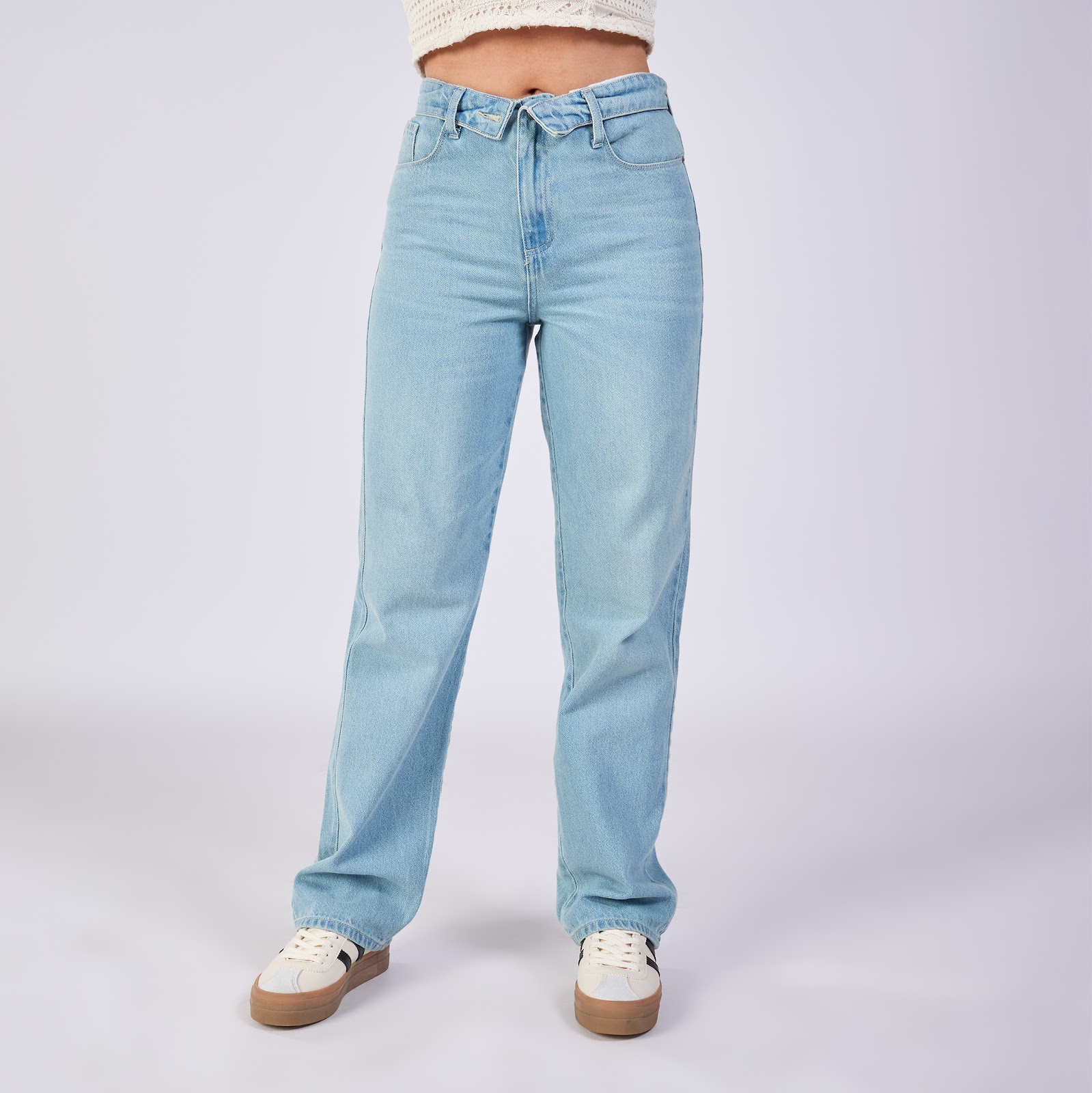 Jean straight rígido tiro medio 100% algodón, color baby blue - Vista 3