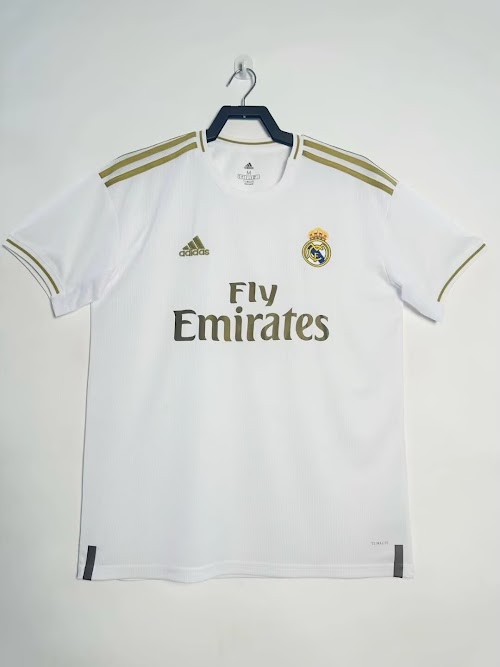 Equipación local del Real Madrid 2019-20.jpeg