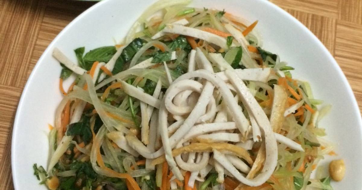Nộm đu đủ cà rốt chả