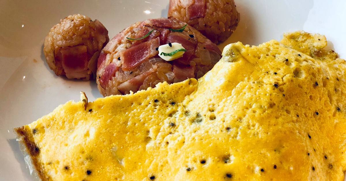 Omurice gấu đắp chăn trứng