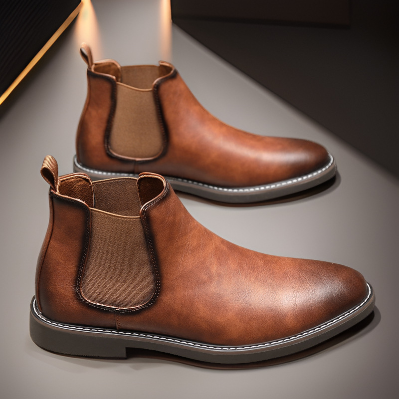 Men's Chelsea boots in British vintage style