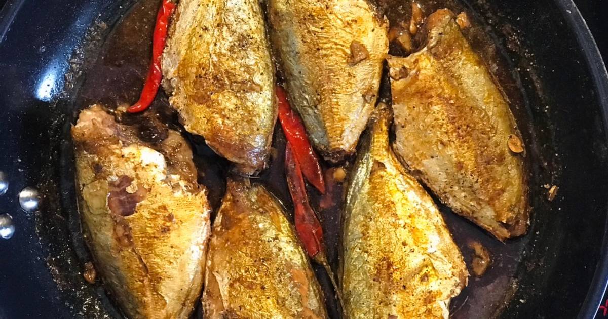Cá kho mỡ ớt