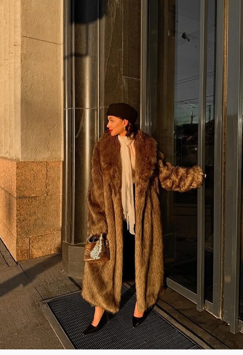 Long Vintage Coat in Faux Fur