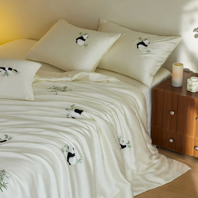 Tencel bed linen set with embroidery