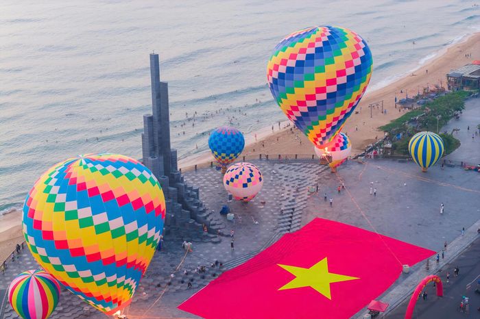 Đến Đắk Lắk ngắm tháp Nghinh Phong, bay khinh khí cầu miễn phí - Báo VTC News