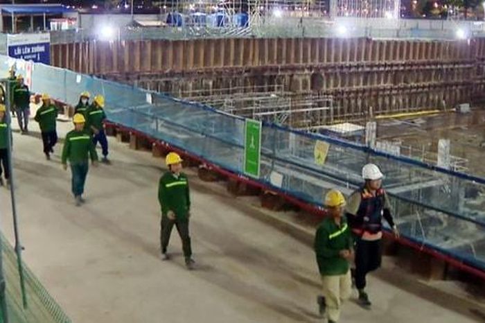 An toàn lao động được đặt lên hàng đầu tại công trình xây dựng ở phường Tây Hồ - Báo Hà Nội Mới