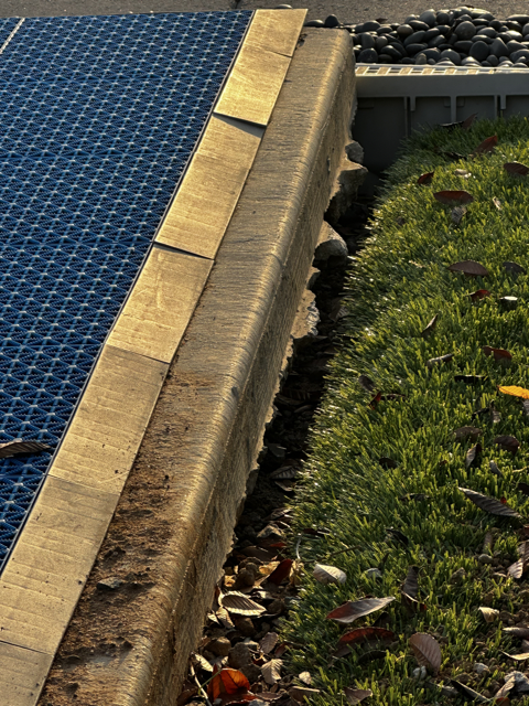 Visible defects at alleged project completion