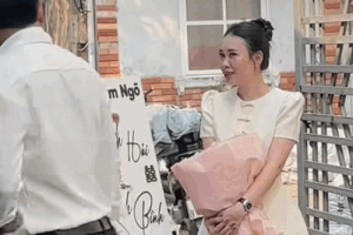 Cô gái liếc mắt 'chồng sắp cưới' trong ngày dạm ngõ, biết lý do dân tình cười ngất - Tạp chí SaoStar