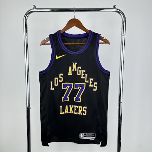 Los Angeles Lakers .jpg