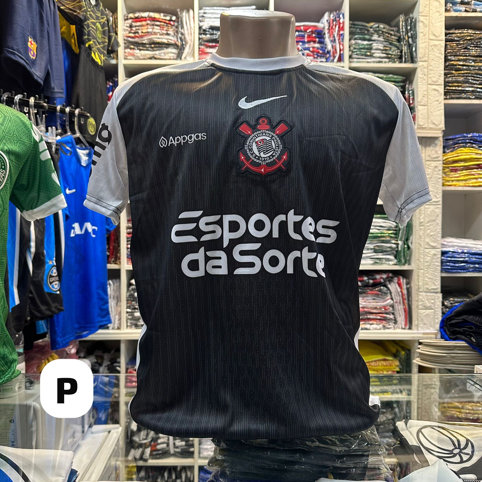 Camiseta Corinthians preta com mangas cinza (P) - Esportes da Sorte – Atacado no Brás