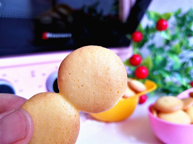 Bánh Quy Trứng Nướng Giòn Tan