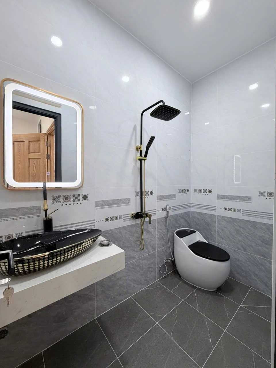 BÁN NHÀ MỚI KHU VIP – HẺM 12M  –  Nguyễn Hữu Tiến, P. Tây Thạnh, Tân Phú