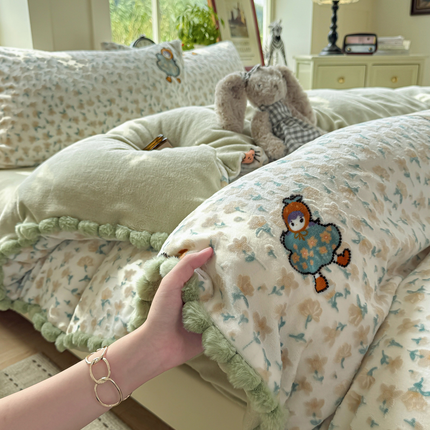 Milk fiber bedding set with pattern, 4-piece