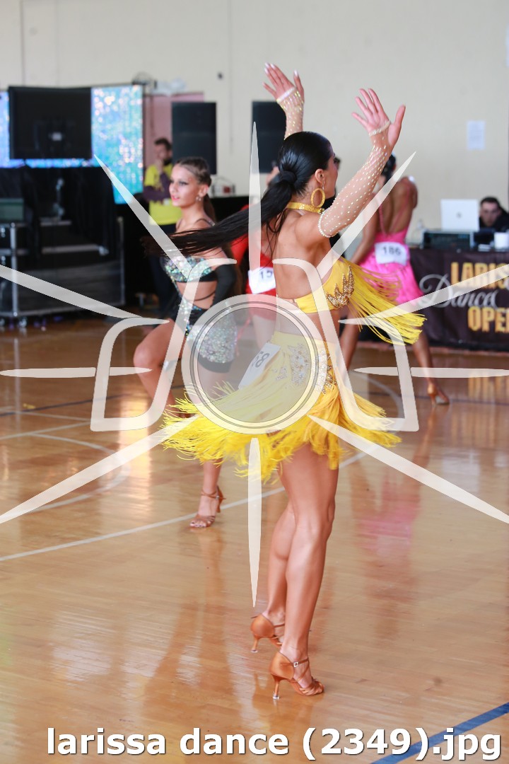 larissa dance (2349).jpg
