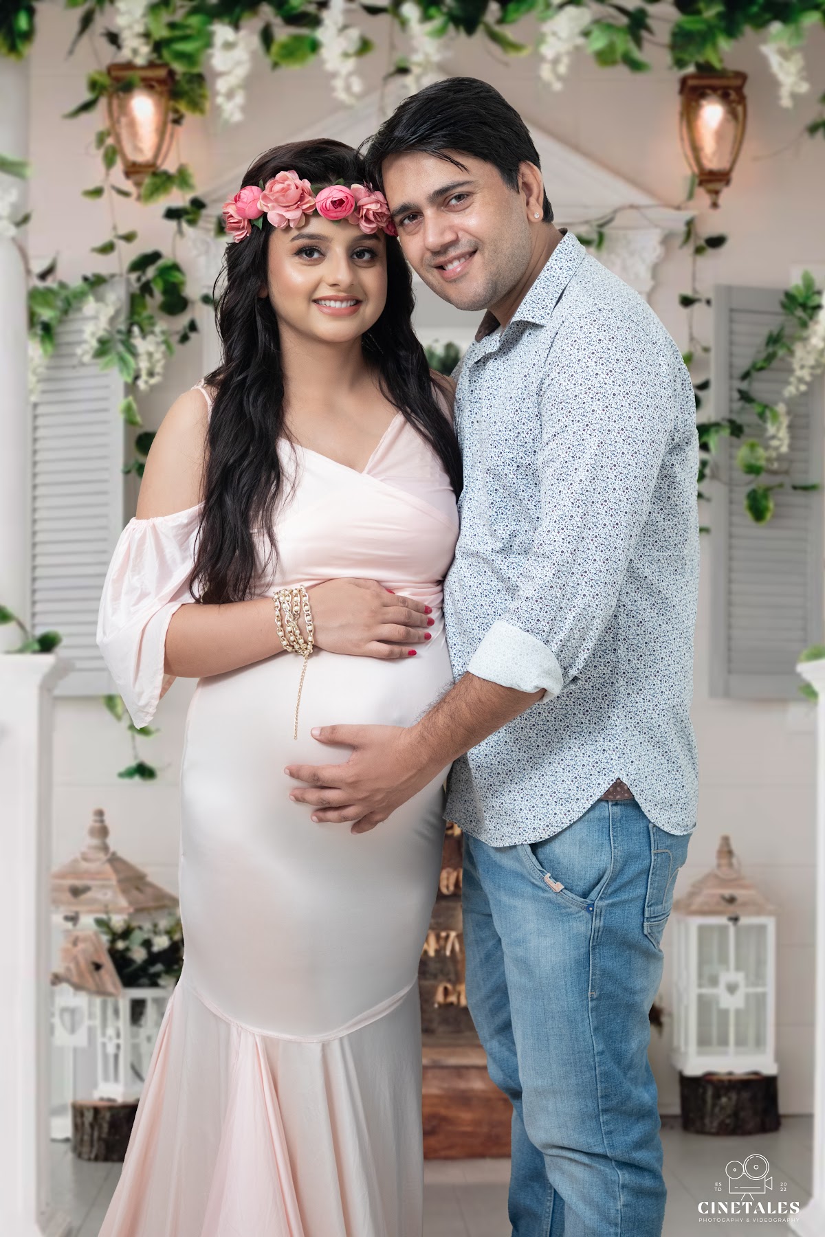Maternity · 48 frame 13
