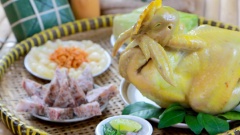Qua những hướng dẫn cách luộc gà ngon đúng chuẩn và đẹp mắt trên đây từ Cooky, các chị em sẽ đỡ loay hoay trong công việc trong bếp núc nhé. Giải quyết được những thắc mắc về cách luộc gà ngon và đẹp cho các mâm cổ cúng ngày Tết cũng như các ngày quan trọng của gia đình rồi nhé.