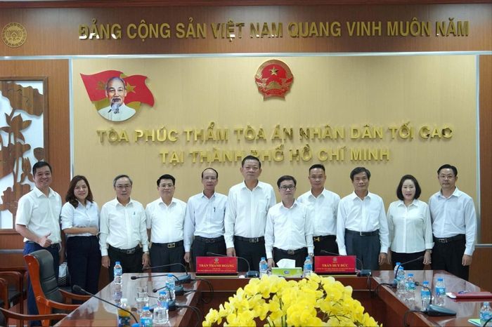Bàn giao công tác Chánh tòa tại 2 Tòa phúc thẩm - Báo Công Lý