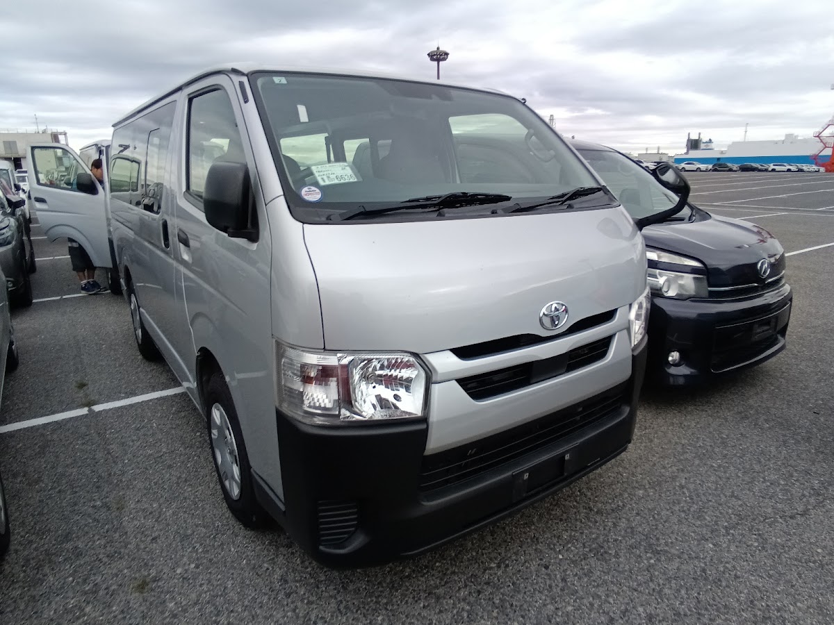 Toyota Hiace