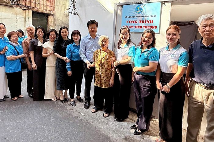 Phường Tây Hồ chăm lo mái ấm cho người có công - Đài Phát thanh và truyền hình Hà Nội