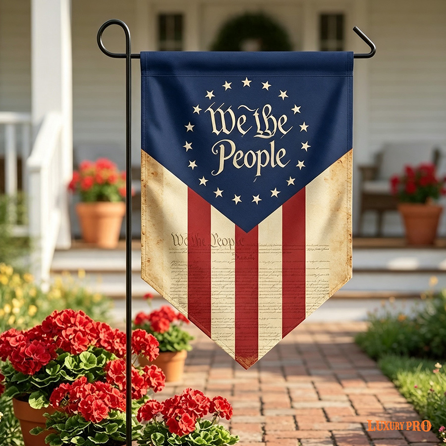 Double-pointed Garden Flag
