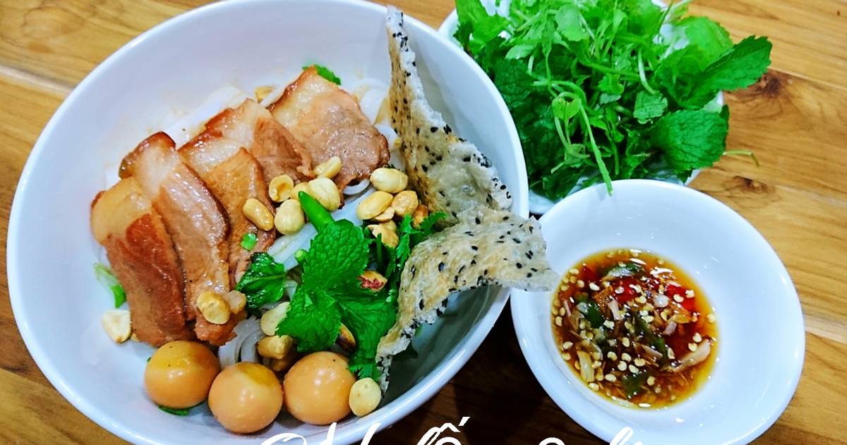 Mì quảng thịt xá xíu