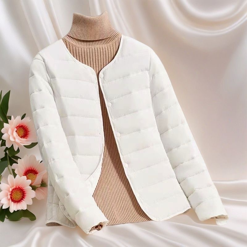 Lightweight padded women's quilted jacket