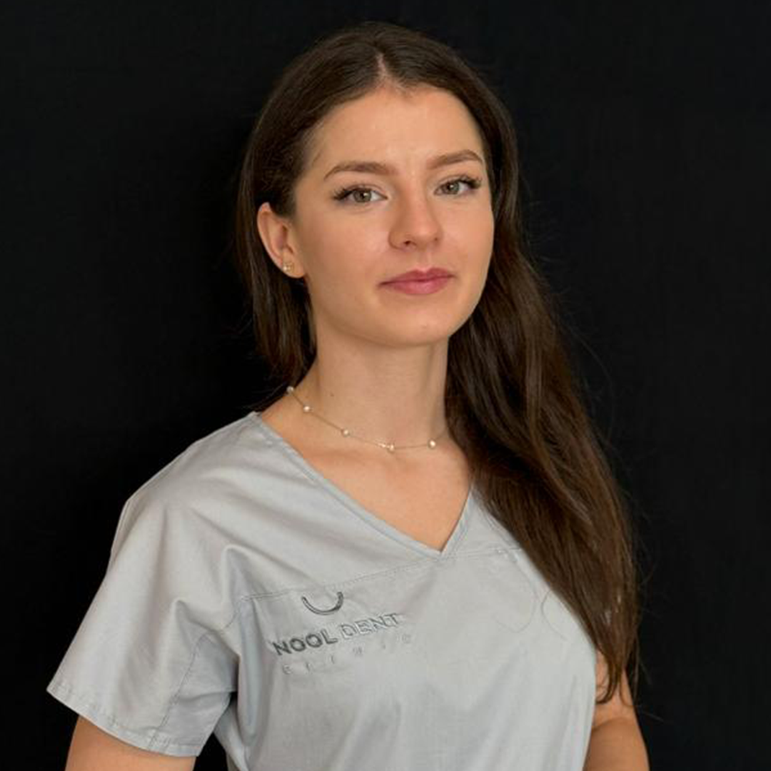 Dr. Lavinia Pădurescu