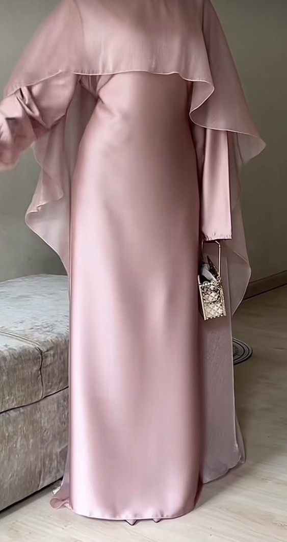 Dreamy Silk Abaya