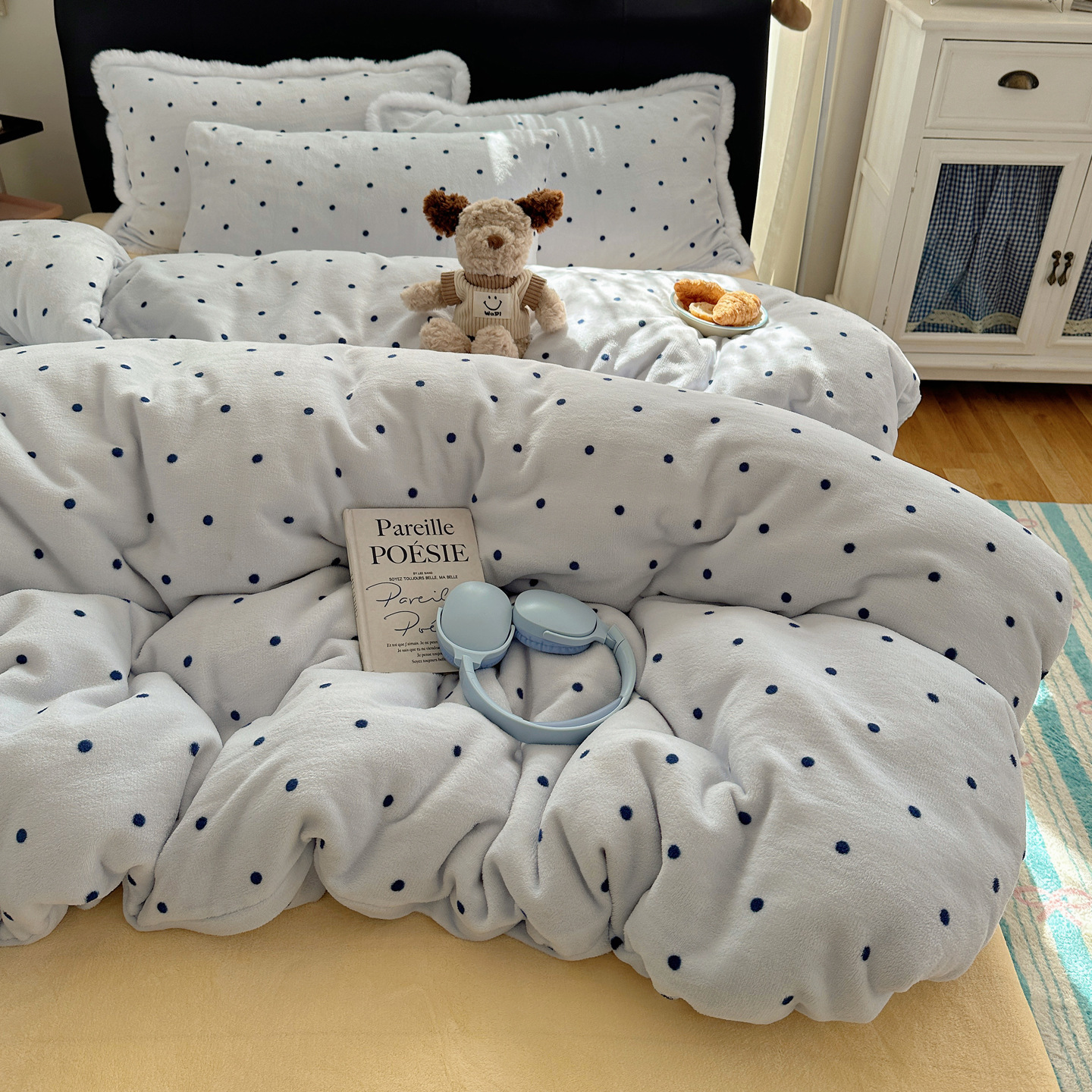 Playful Milk Fiber Fleece Bedding Set with Bows