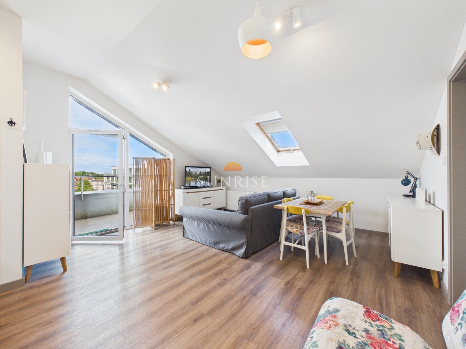 Apartament z zimowym widokiem na morze, 400 m od plaży — zdjęcie 5