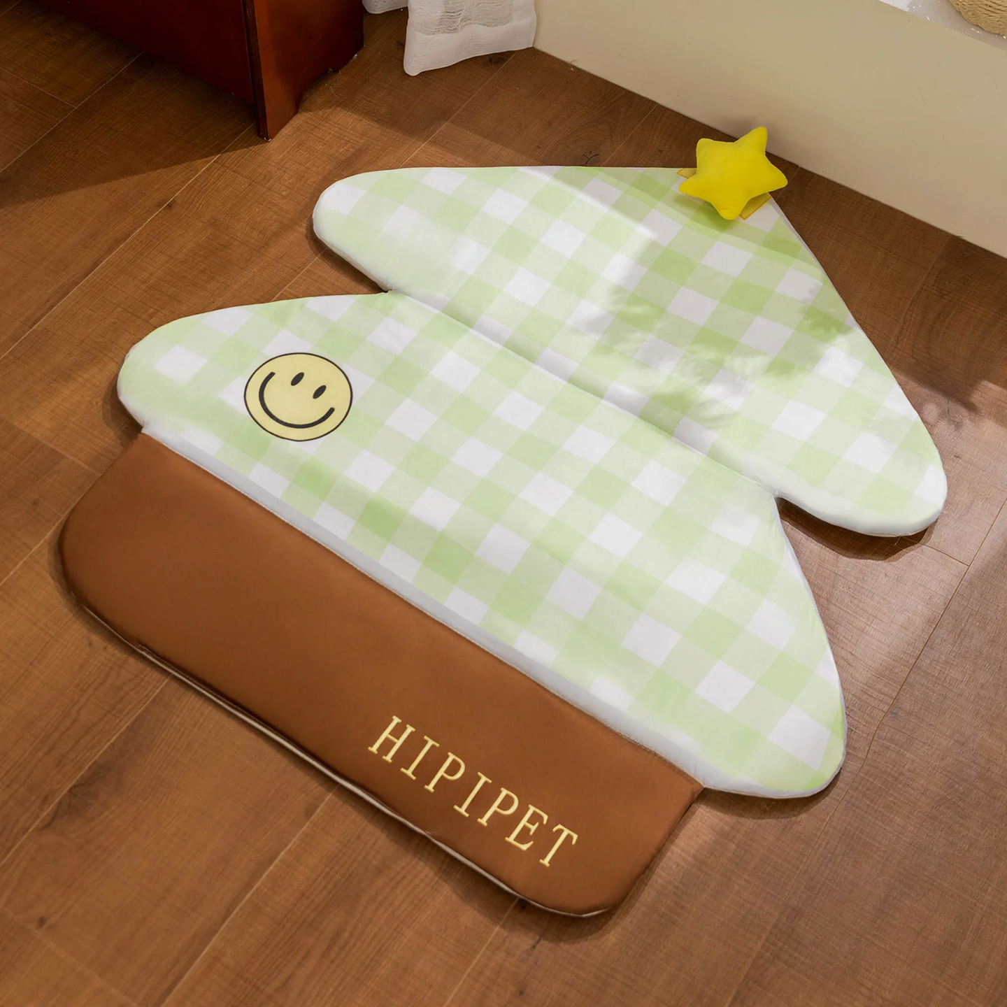 Foldable pet mat, breathable and waterproof