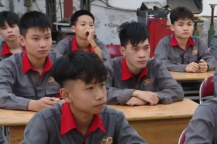 Học nghề sớm - lựa chọn vững chắc cho tương lai - Đài Phát thanh và truyền hình Hà Nội
