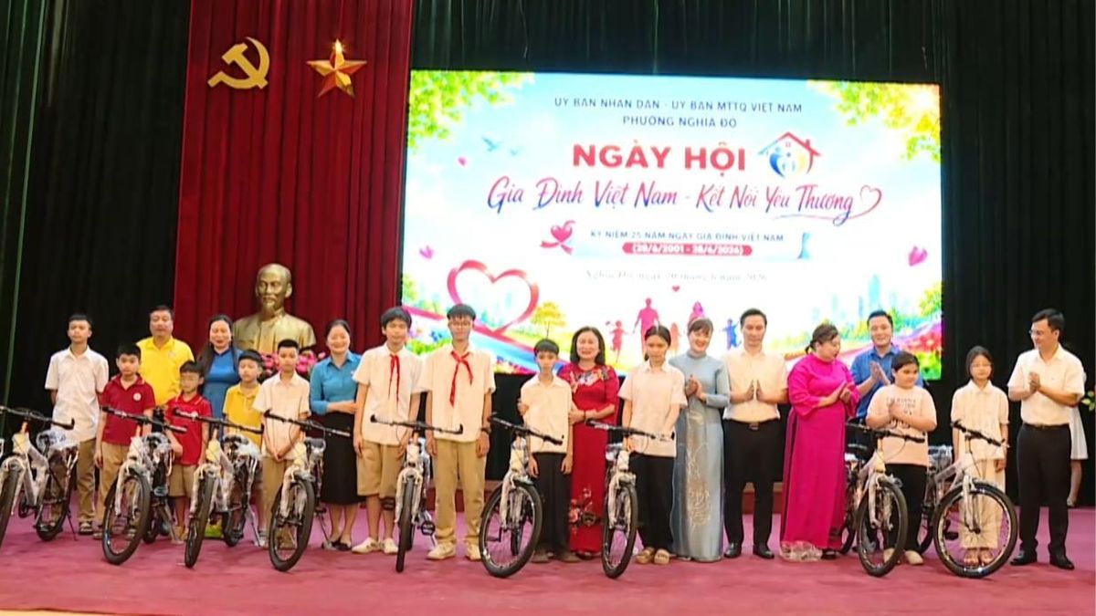 Phường Nghĩa Đô tổ chức ngày hội gia đình kết nối yêu thương - Đài Phát thanh và truyền hình Hà Nội