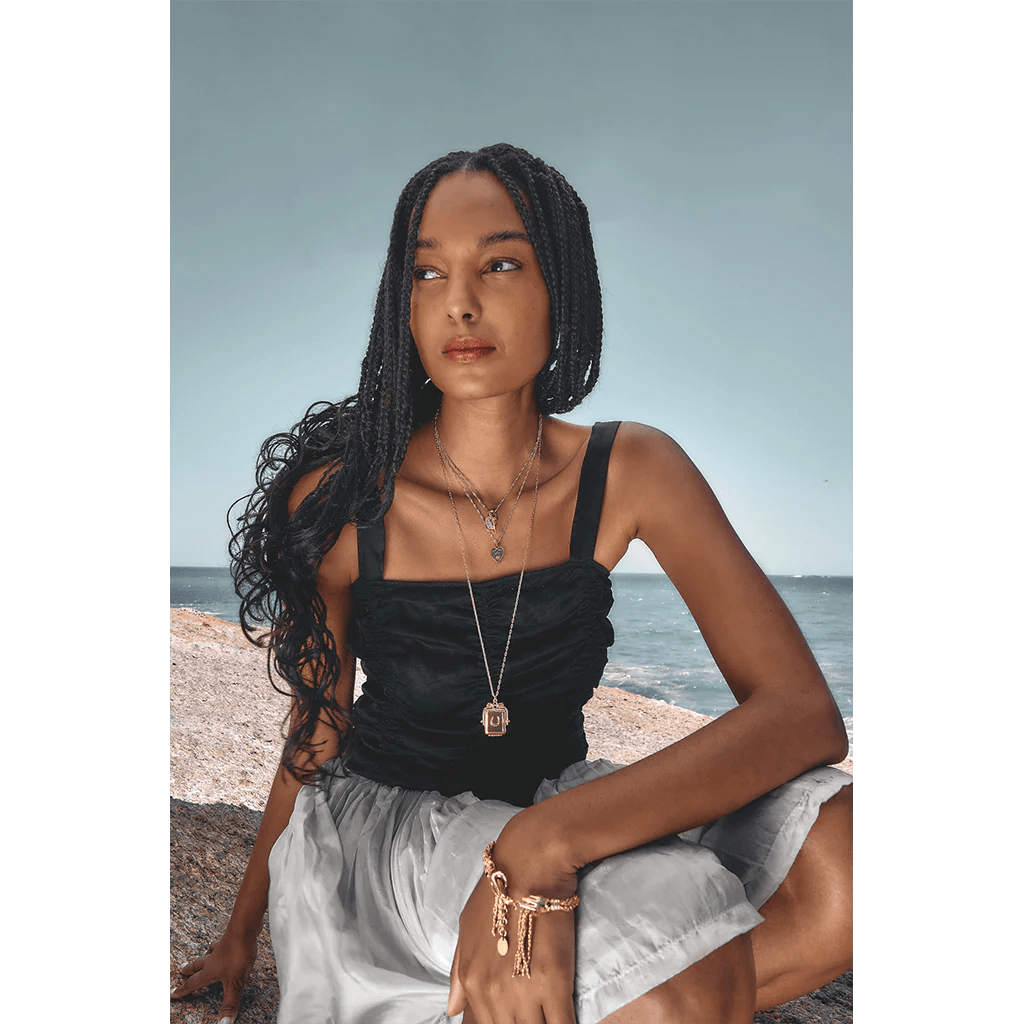 Плетенный браслет Рука