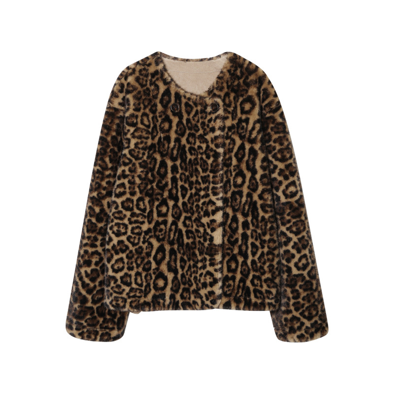 Women's winter coat, faux fur, leopard pattern, round neck
