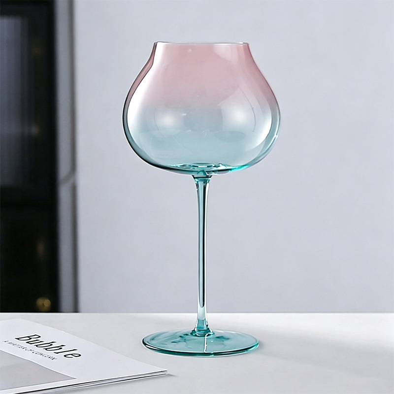 Wine glass, 601–700 ml, round shape