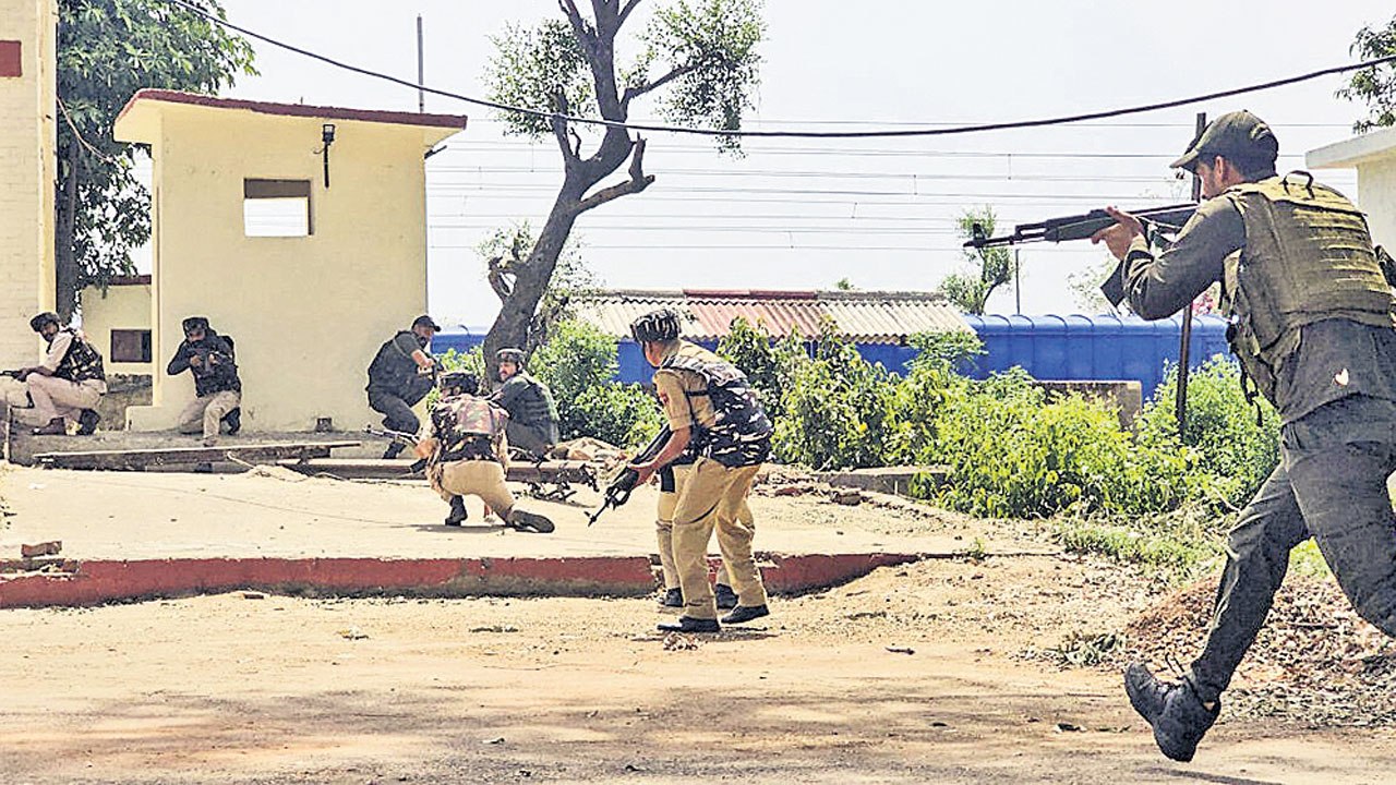 CISF Suicides: 1,016 Deaths, 24 Fratricides Since 2019