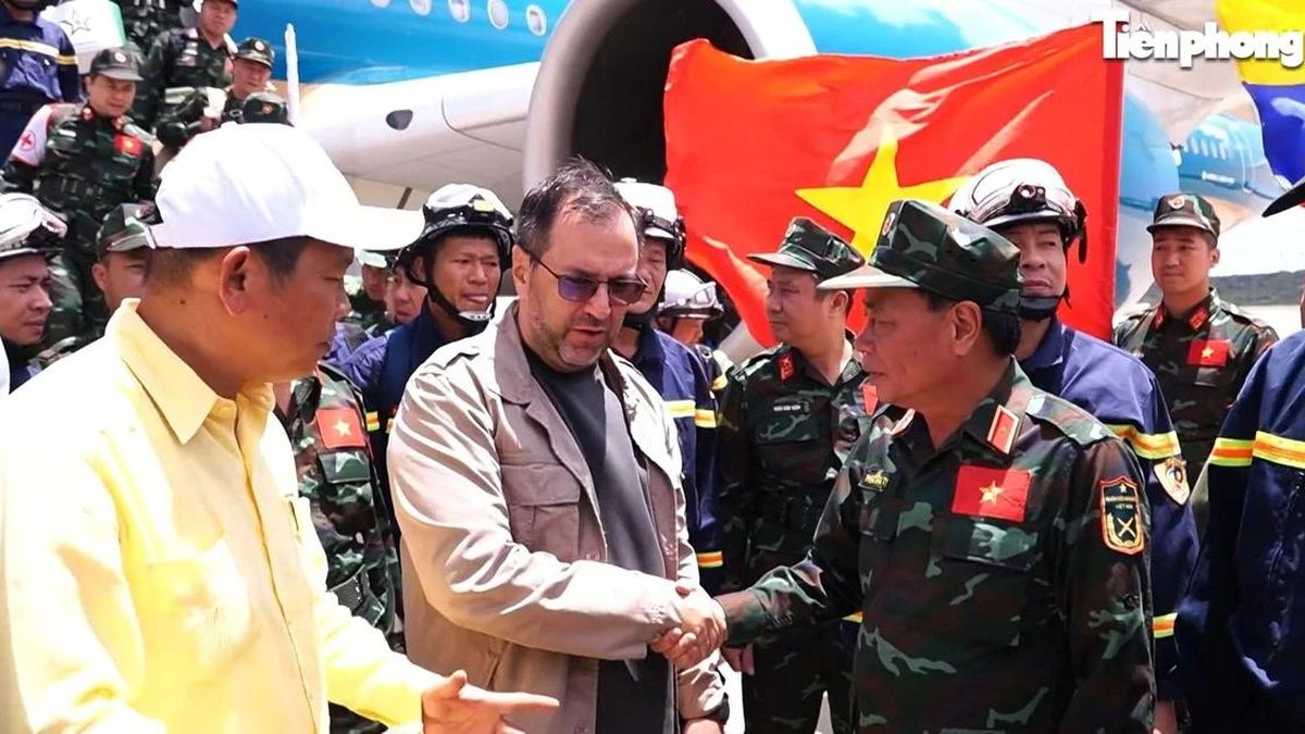 Bộ trưởng Venezuela cảm kích tinh thần của lực lượng cứu hộ Việt Nam - Báo Tiền Phong
