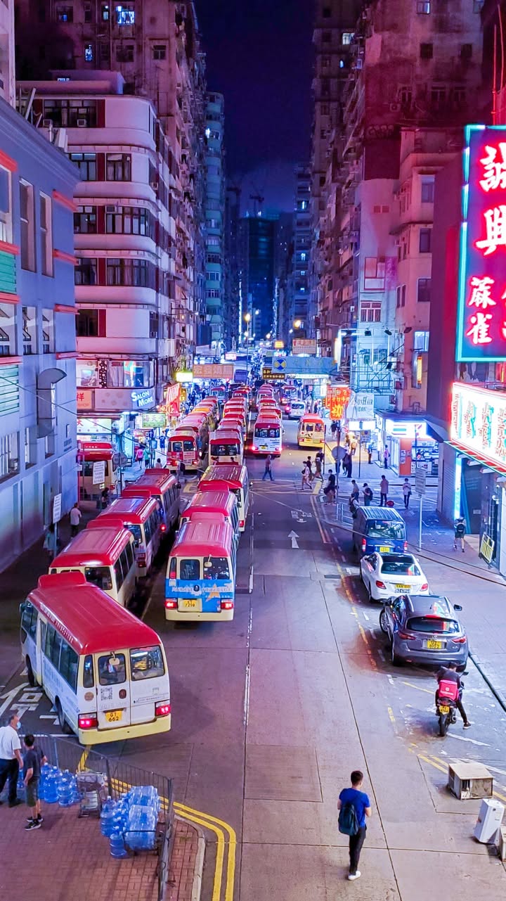 香港旺角花園街攻略 隠れた名所スニーカー街と活気あふれる露店巡り