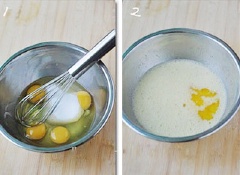 Cho trứng vào tô cùng 90gr đường, đánh cho tan đường. Bơ cho vào nồi, nấu chảy rồi cho vào trứng, khuấy đều.