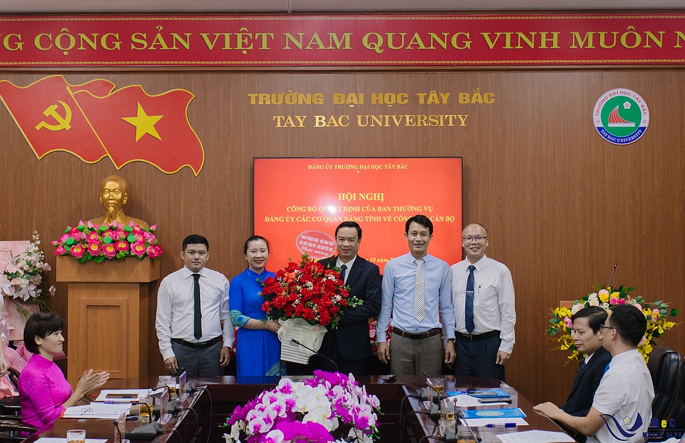 Đảng uỷ Trường Đại học Tây Bắc tổ chức Hội nghị công bố Quyết định của Ban thường vụ Đảng ủy các cơ quan Đảng tỉnh về công tác cán bộ