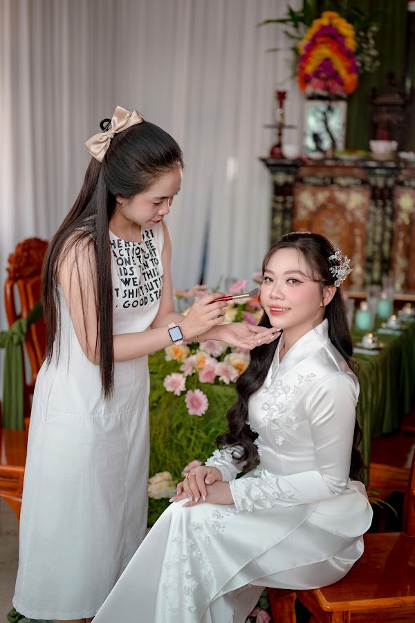 Loading..