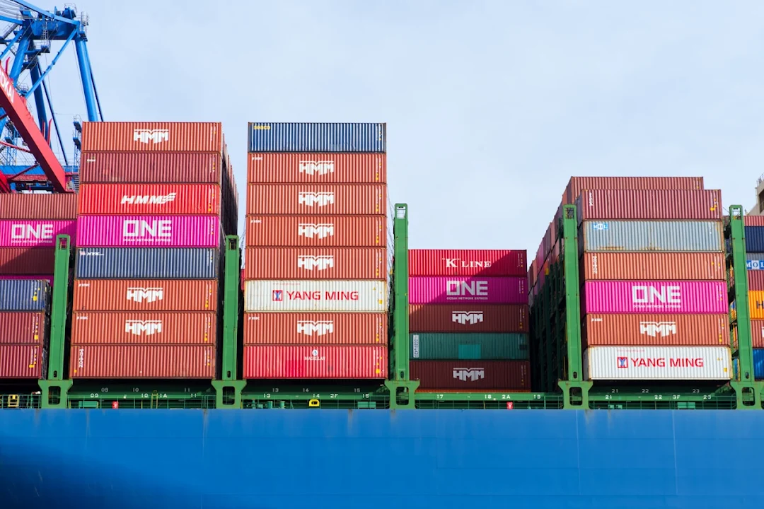 How to Import from the US to Japan: Japan-US Trade Agreement, US Re-Export Controls, and Dual Compliance for Cross-Border Shipments in 2026