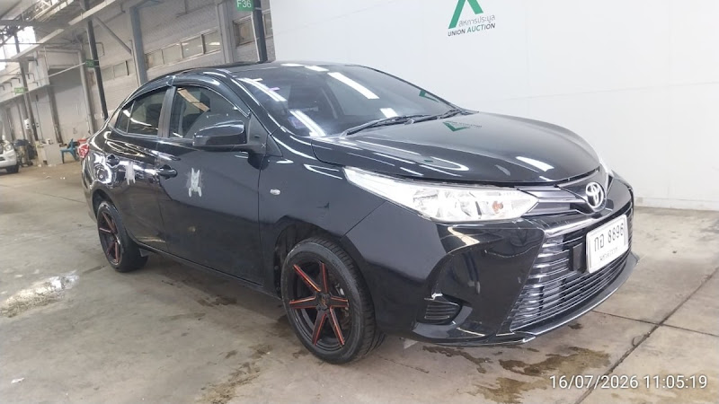 TOYOTA YARIS ATIV