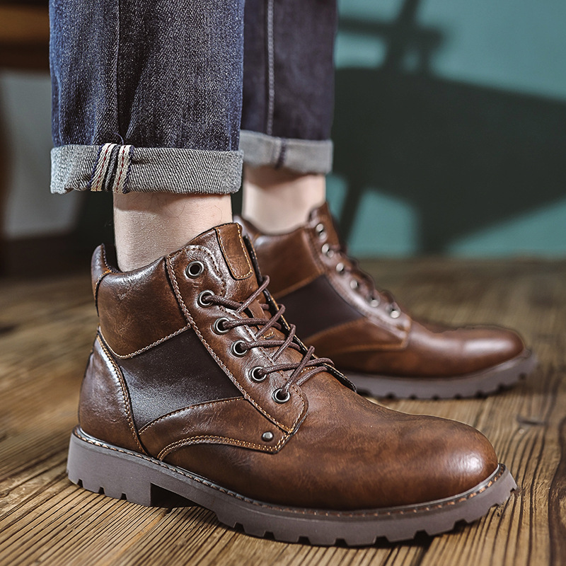 Men's retro-style boots with zipper