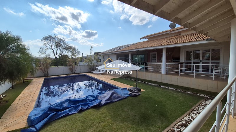 Foto 31 de Casa terréa com 4 suítes na Quadra GW Iate, um terreno amplo de 1.250m² e 320m² de construção