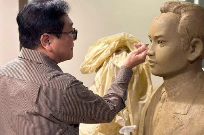 Hành trình khắc họa chân dung cố Tổng Bí thư Hà Huy Tập nhân kỷ niệm 120 năm Ngày sinh của ông - Báo Nhân Dân