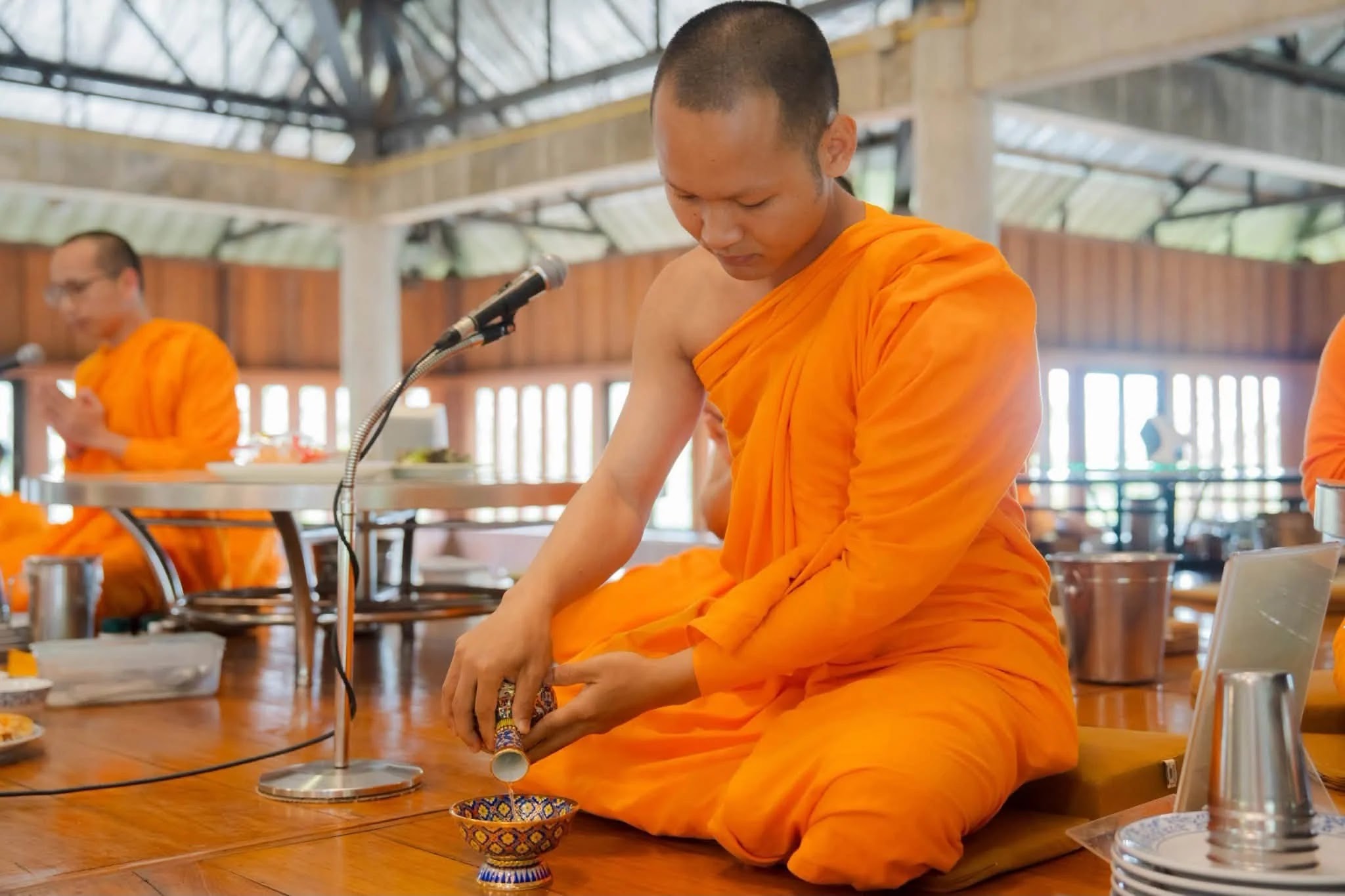 ภาพประกอบ วัดบ้านขุน ขออนุโมทนาบุญเจ้าภาพถวายภัตตาหาร แด่พระภิกษุ สามเณรกว่า ๒๐๐ รูป ประจำวันที่ ๒๕ สิงหาคม พ.ศ.๒๕๖๙