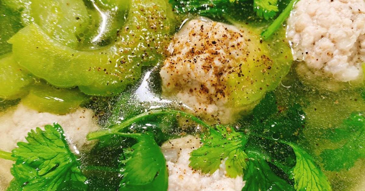 Canh khổ qua thịt bằm